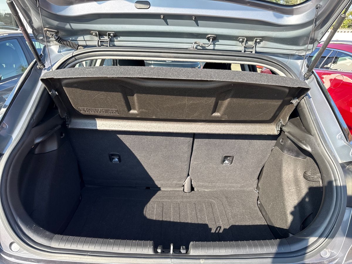 Used Hyundai i20 2018 for sale - 77755615: Photo 12