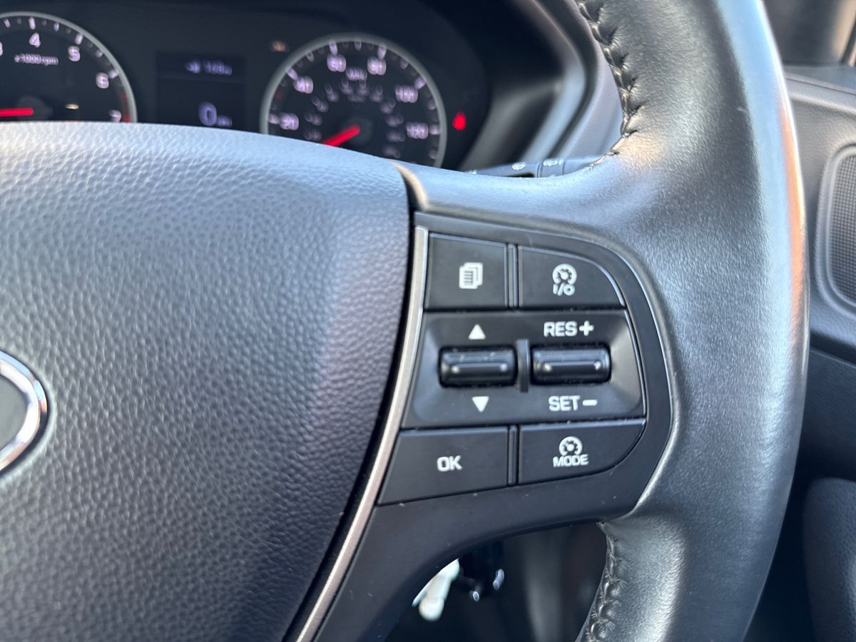 Used Hyundai i20 2018 for sale - 77755615: Photo 17