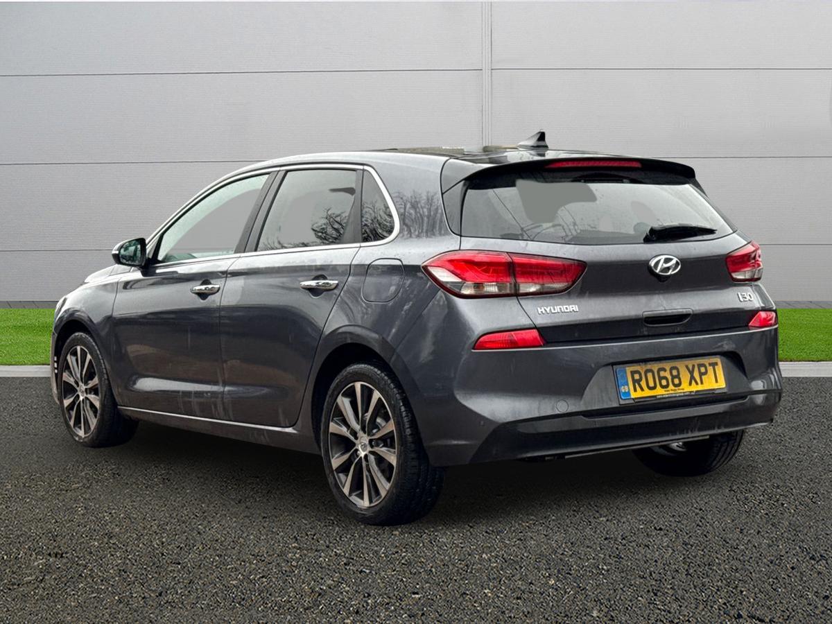 Used Hyundai i30 2018 for sale - 77244654: Photo 5