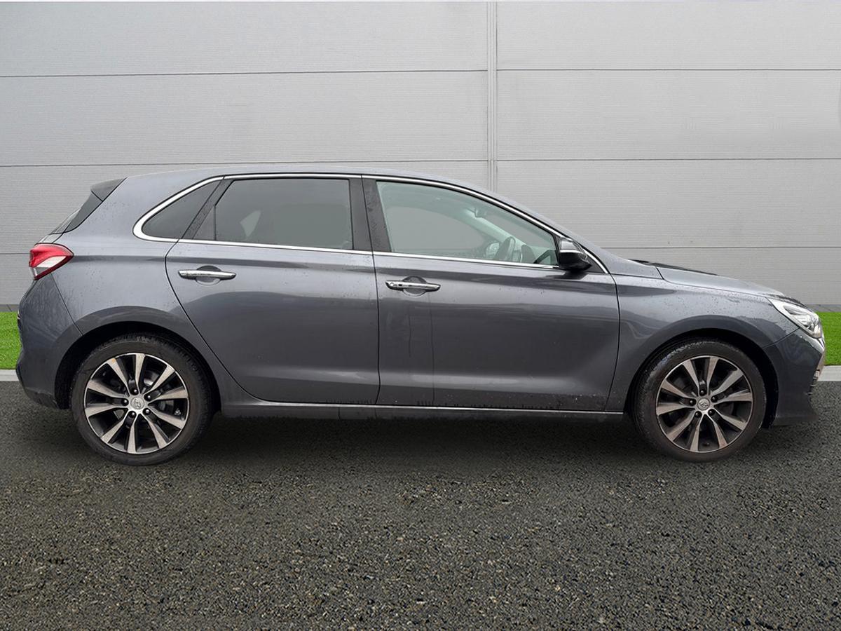 Used Hyundai i30 2018 for sale - 77244654: Photo 8