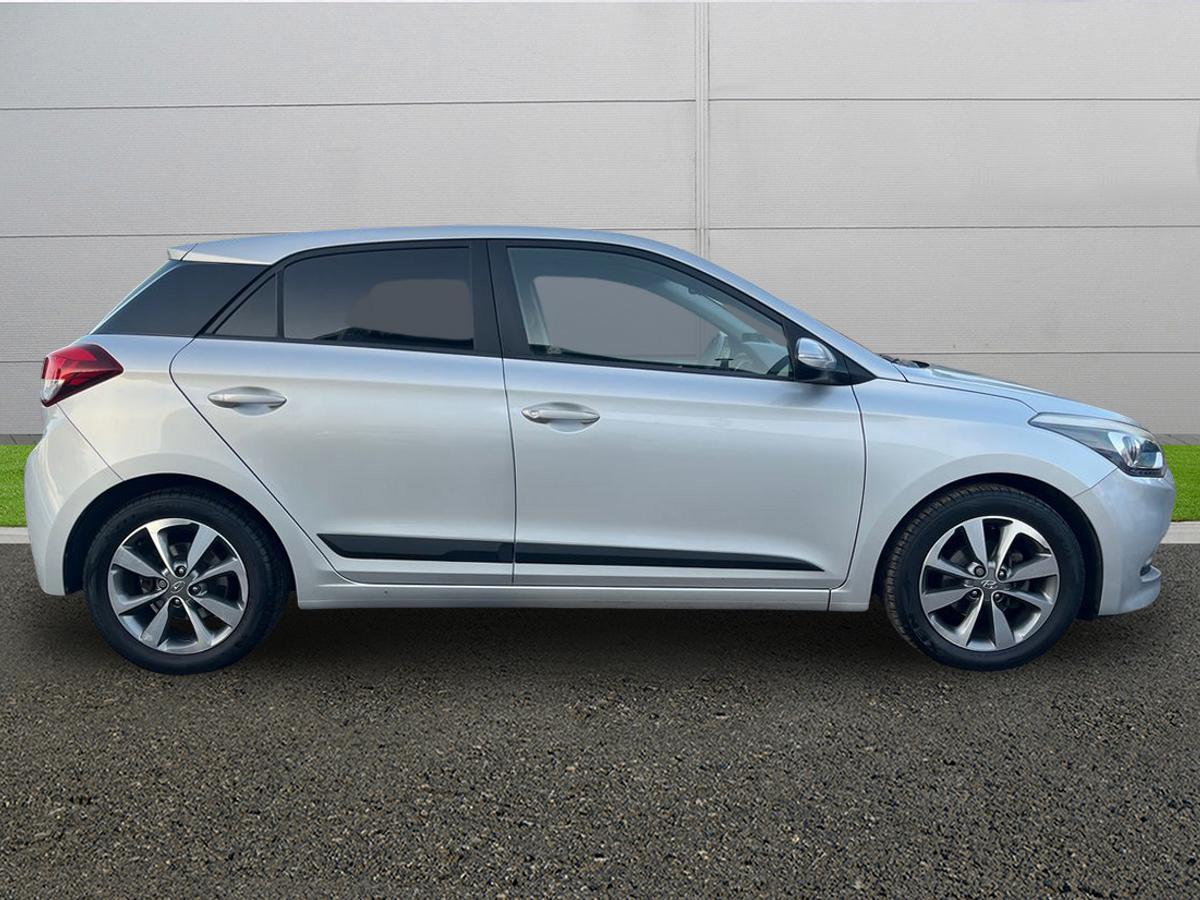 Used Hyundai i20 2016 for sale - 77755613: Photo 8