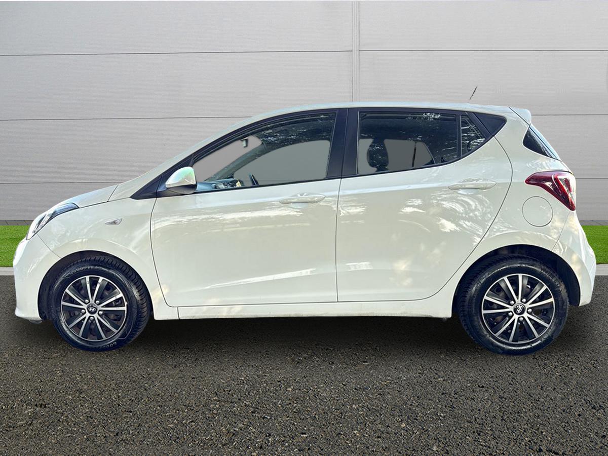 Used Hyundai i10 2018 for sale - 77959977: Photo 4