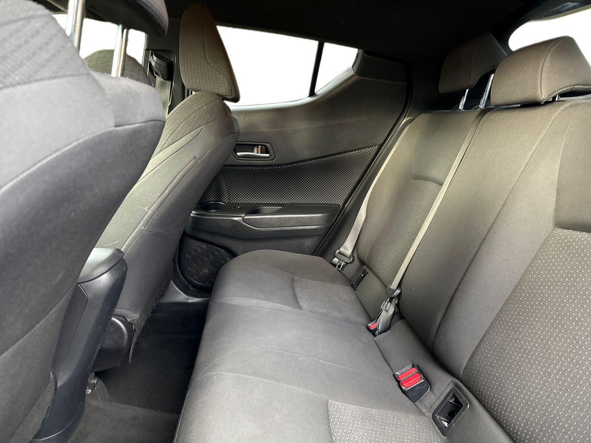Used Toyota C-HR 2018 for sale - 77346879: Photo 11