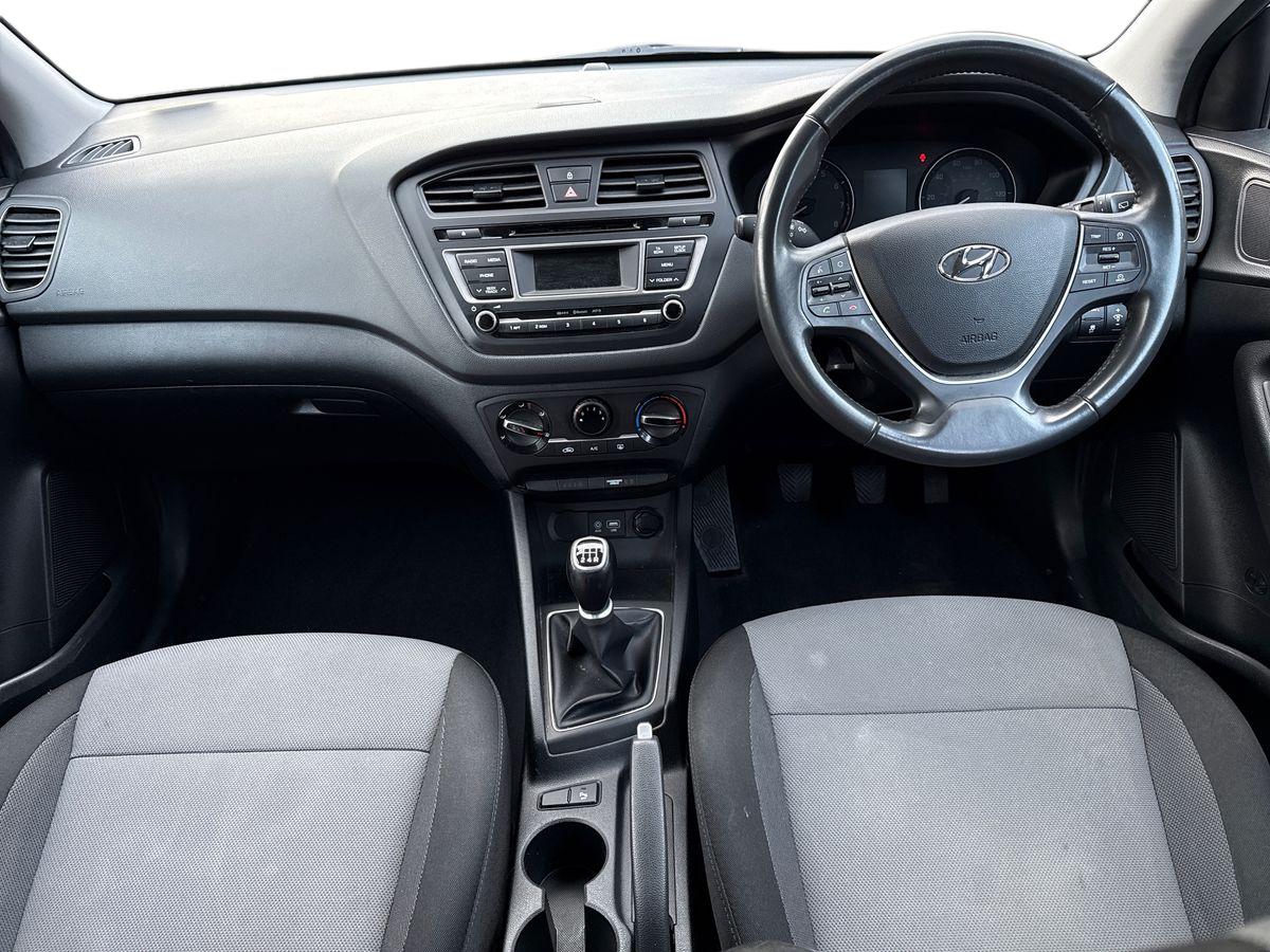 Used Hyundai i20 2017 for sale - 78172610: Photo 13