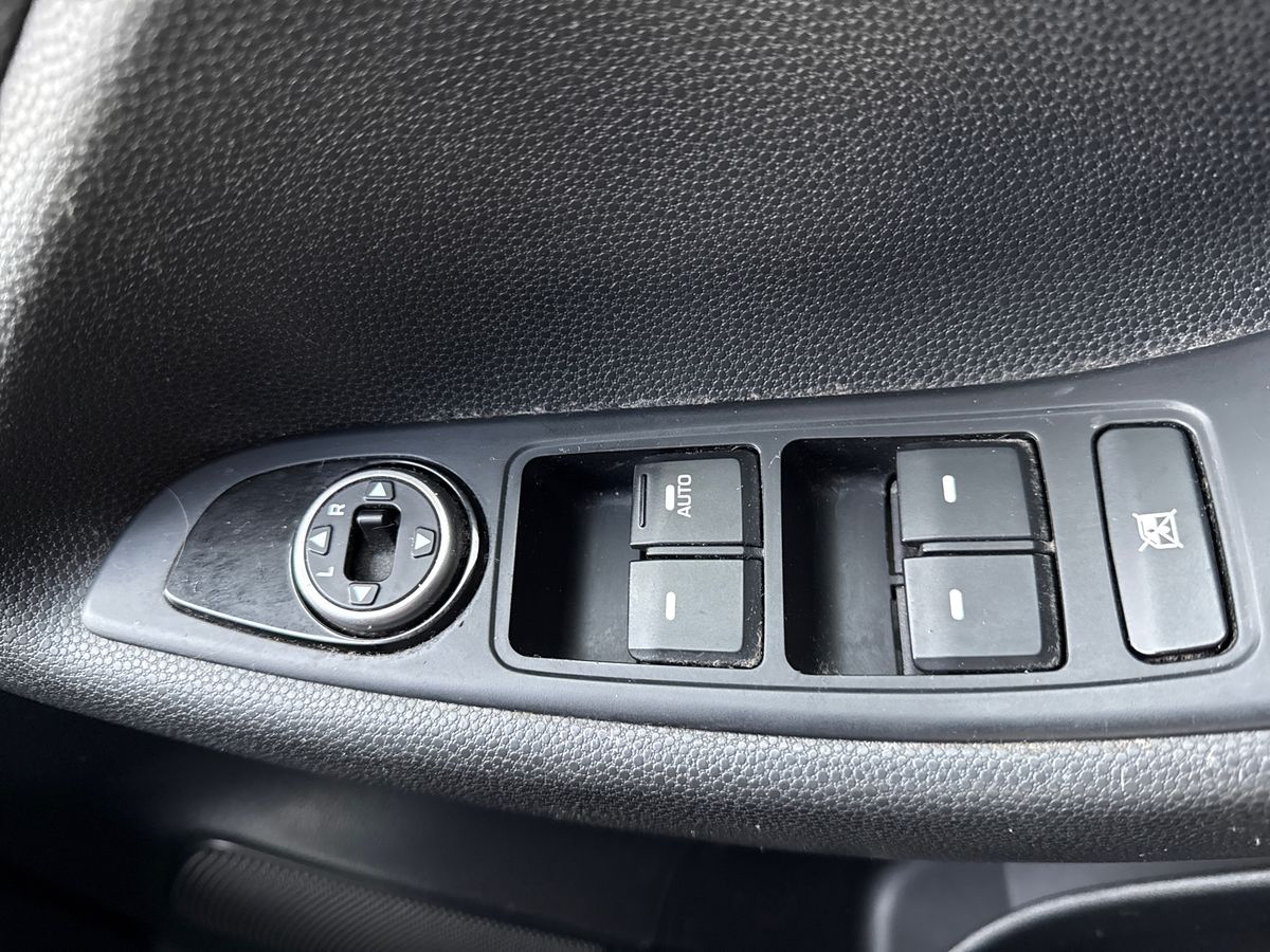 Used Hyundai i20 2017 for sale - 78172610: Photo 20