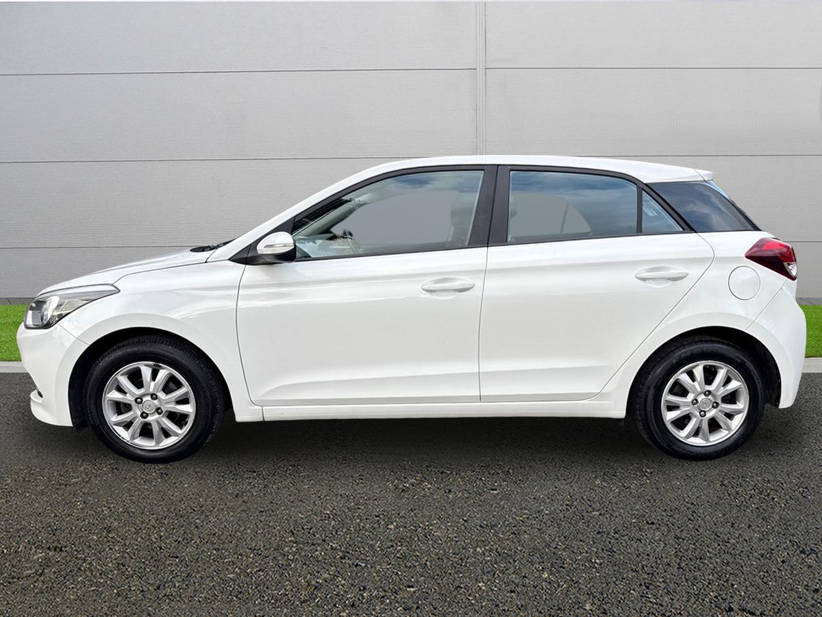 Used Hyundai i20 2017 for sale - 78172610: Photo 4