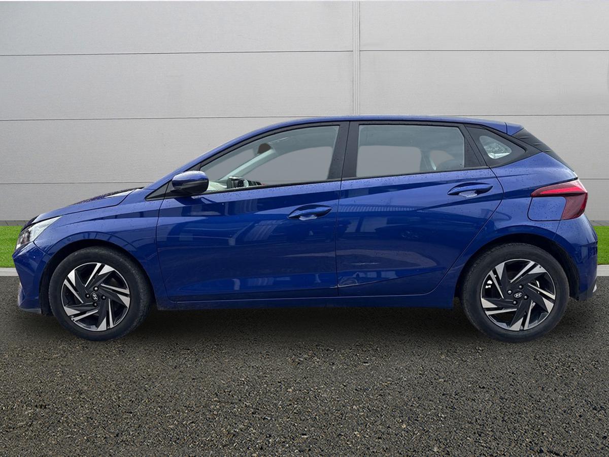 Used Hyundai i20 2021 for sale - 77702786: Photo 4