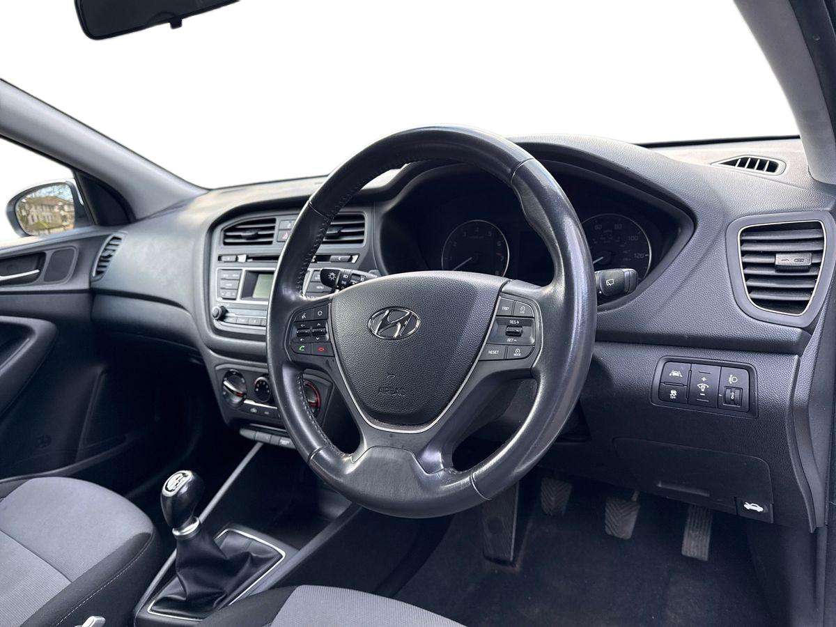 Used Hyundai i20 2017 for sale - 77269295: Photo 15