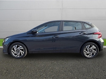 Used Hyundai i20 2024 for sale - 77739938: Photo