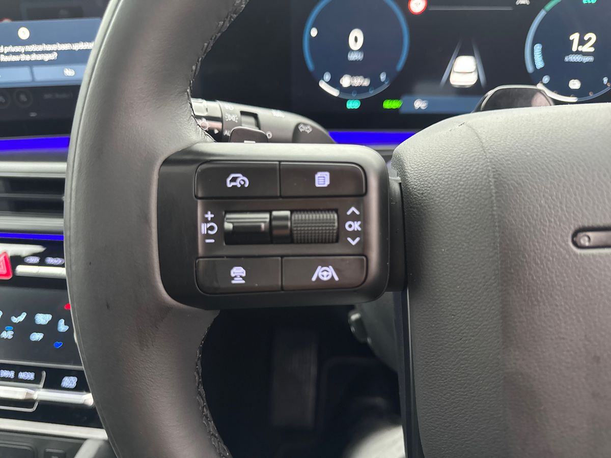 Used Hyundai Santa Fe 2025 for sale - 77002943: Photo 16