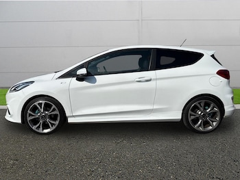 Used Ford Fiesta 2018 for sale - 79174654: Photo