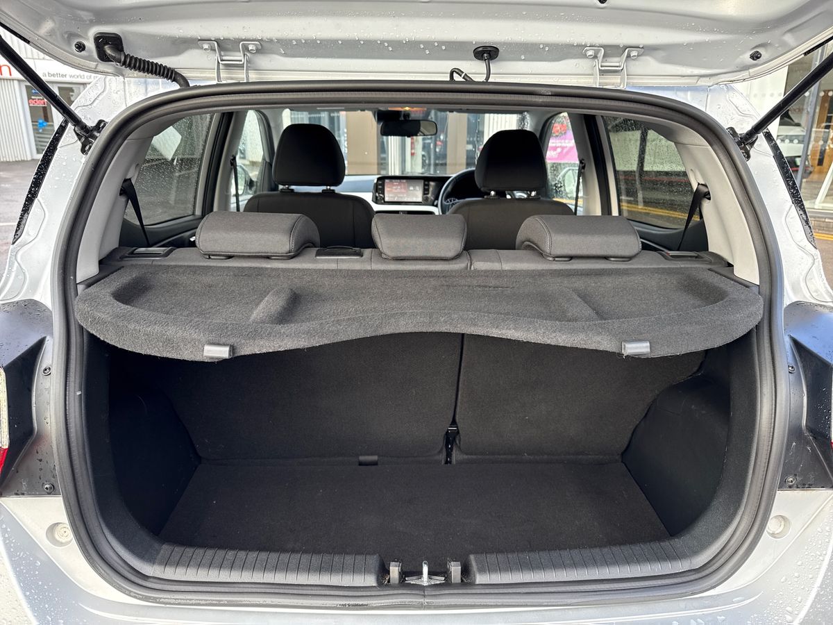 Used Hyundai i10 2023 for sale - 77401388: Photo 12