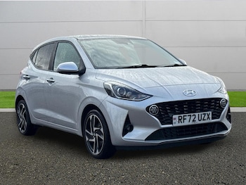 Used Hyundai i10 2023 for sale - 77401388: Photo