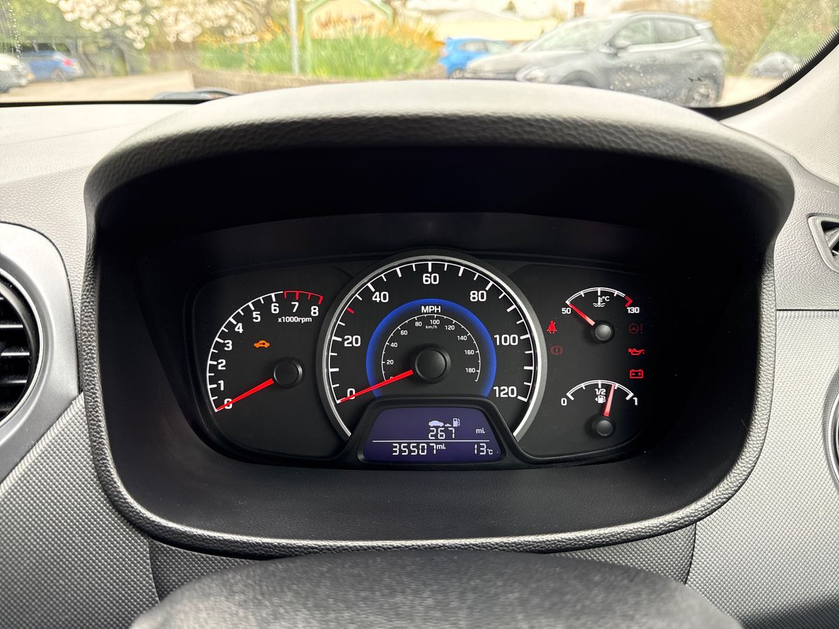 Used Hyundai i10 2020 for sale - 78102952: Photo 14