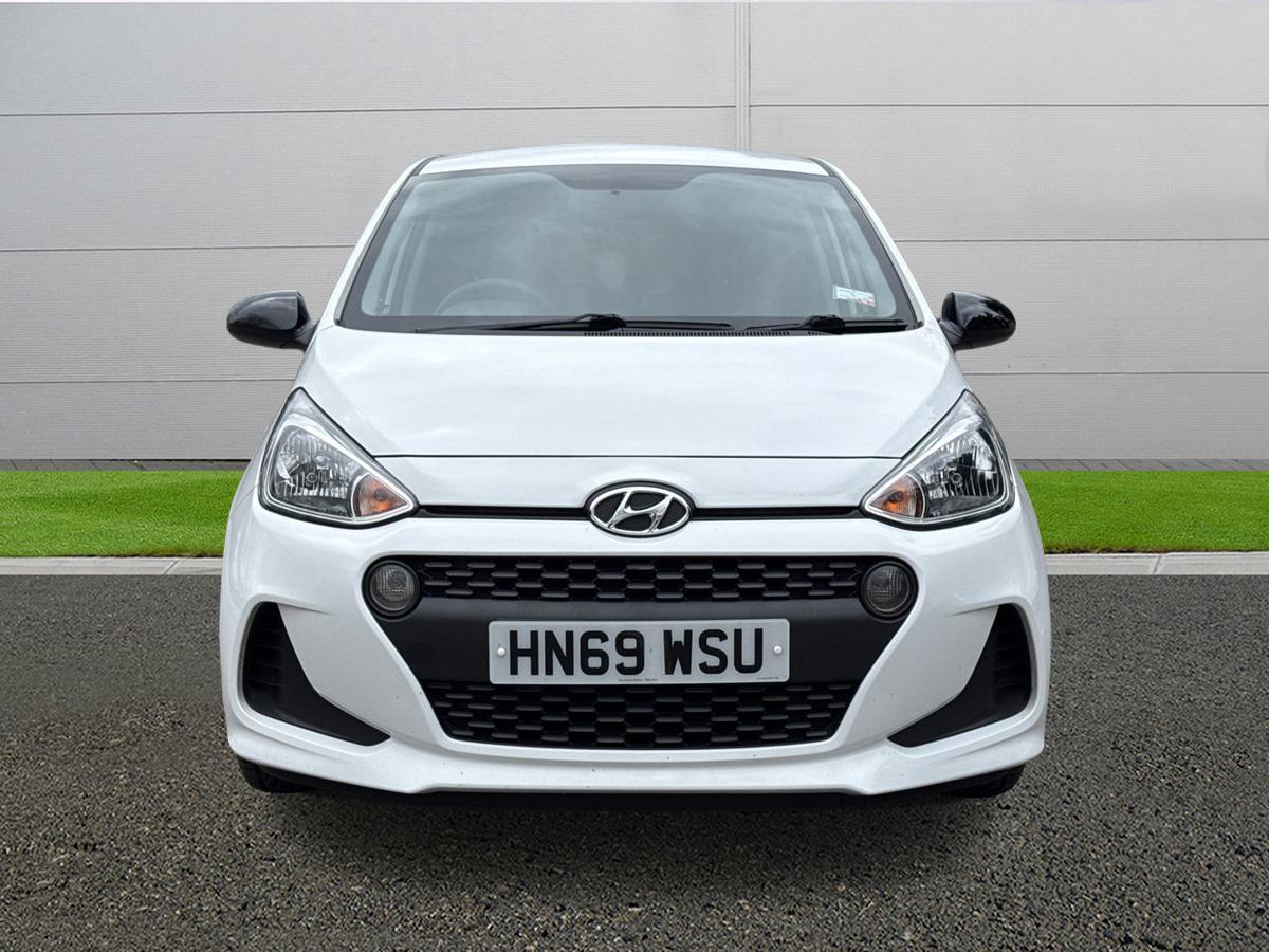 Used Hyundai i10 2020 for sale - 78102952: Photo 2