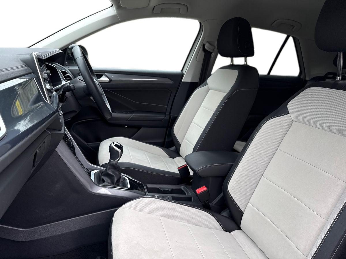 Used Volkswagen T-Roc 2023 for sale - 77786105: Photo 10