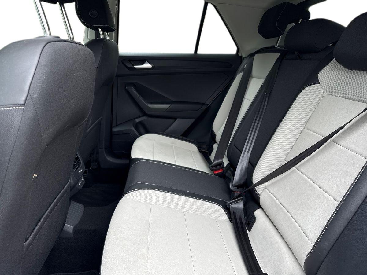 Used Volkswagen T-Roc 2023 for sale - 77786105: Photo 11