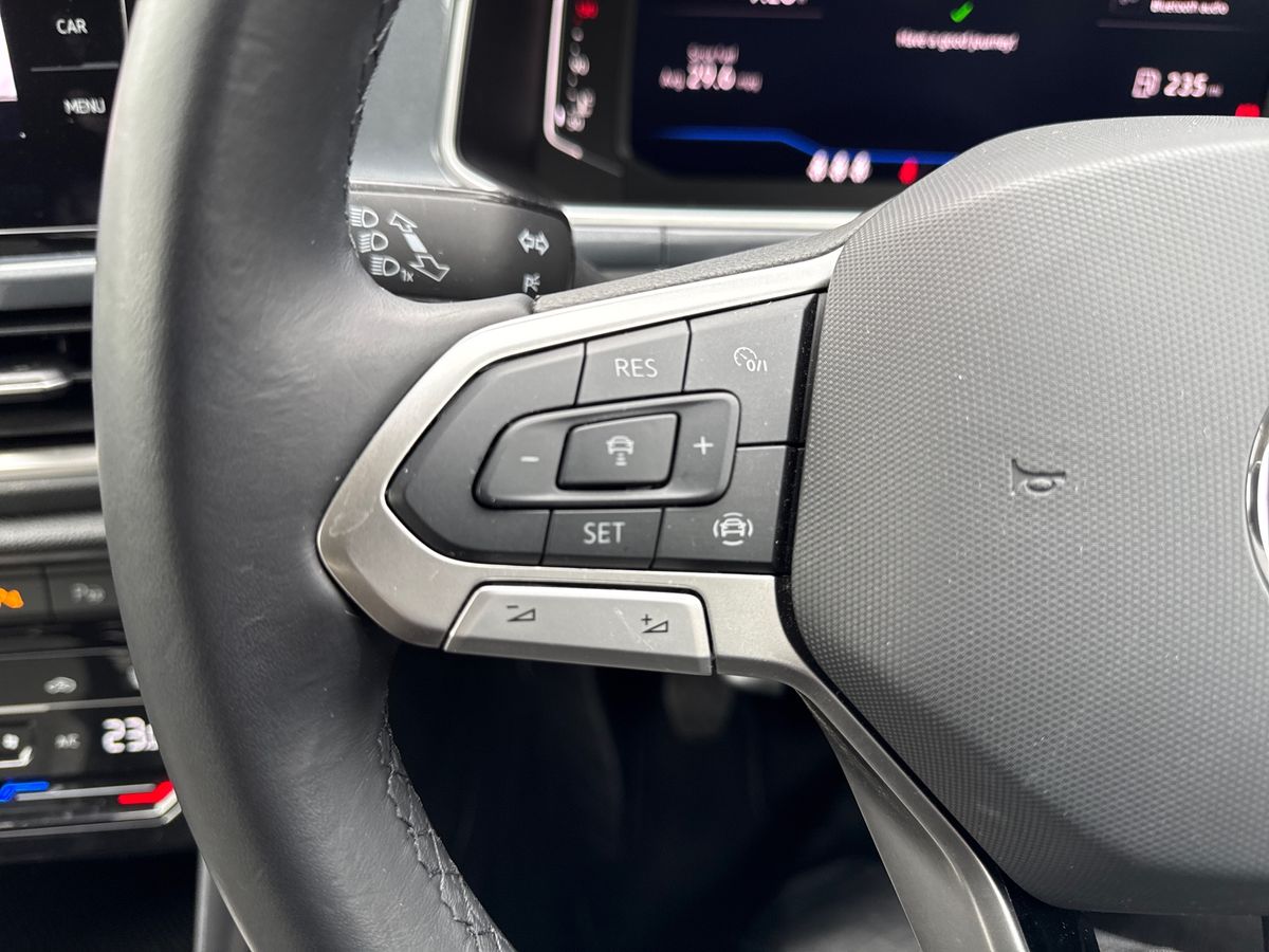 Used Volkswagen T-Roc 2023 for sale - 77786105: Photo 16