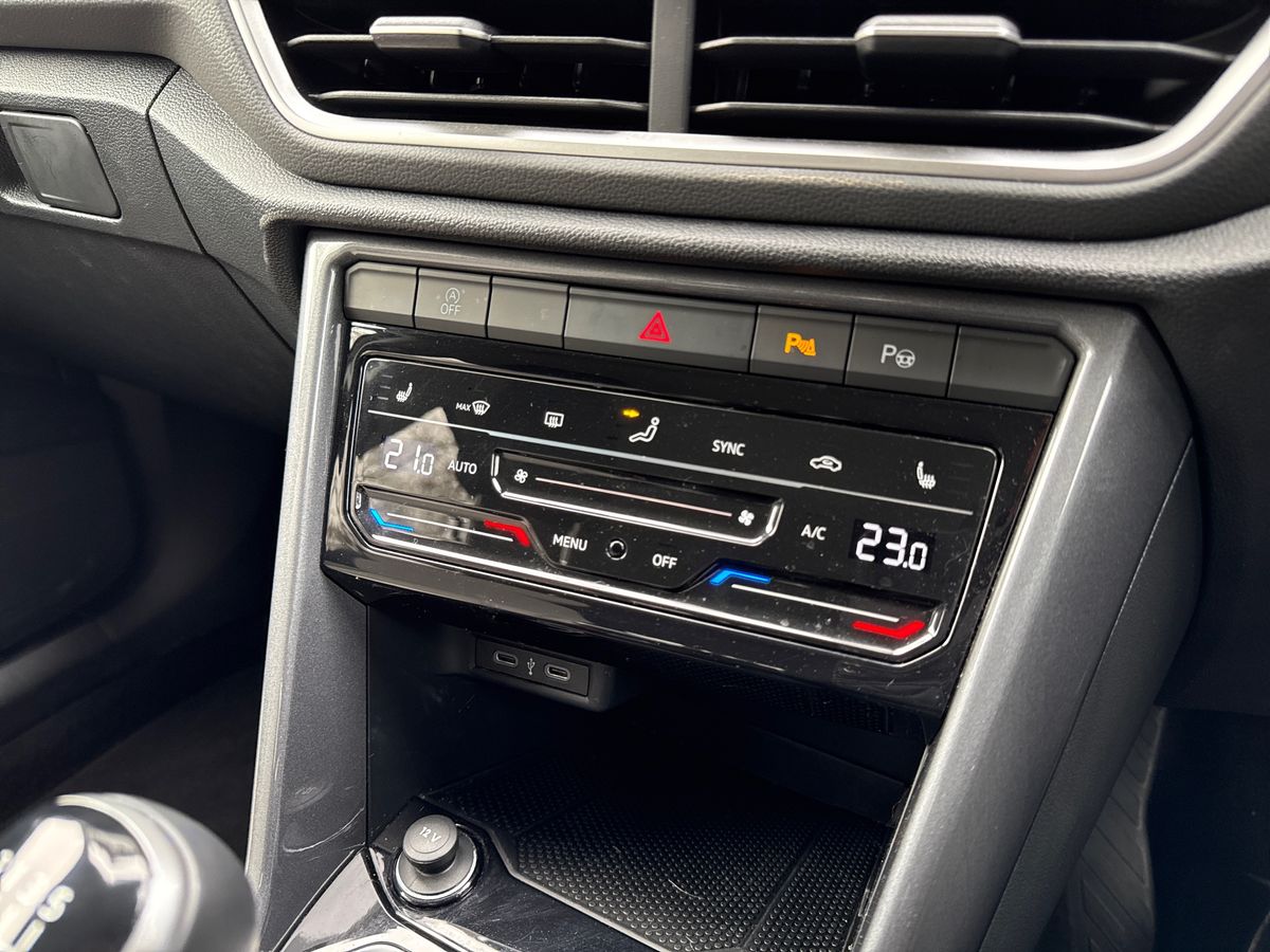 Used Volkswagen T-Roc 2023 for sale - 77786105: Photo 18