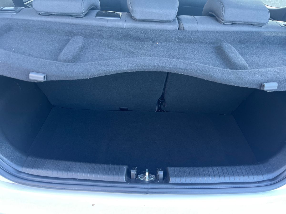 Used Hyundai i10 2022 for sale - 77198127: Photo 12