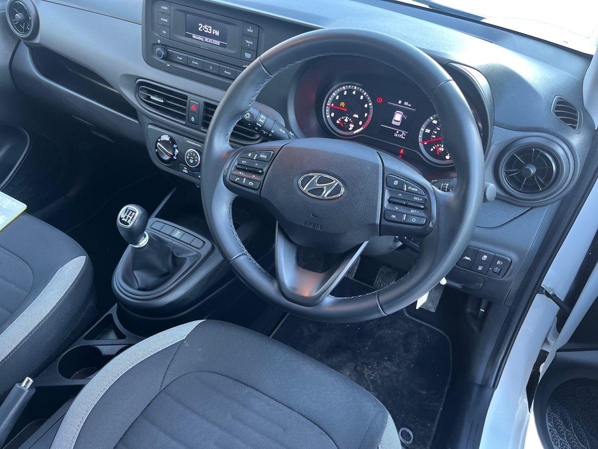 Used Hyundai i10 2022 for sale - 77198127: Photo 15