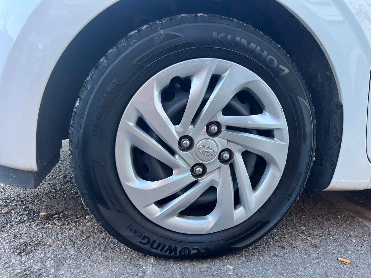 Used Hyundai i10 2022 for sale - 77198127: Photo 9