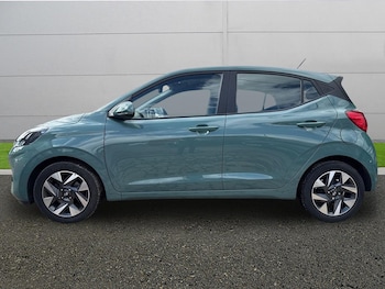 Used Hyundai i10 2024 for sale - 78798136: Photo
