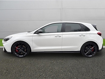 Used Hyundai i30 2023 for sale - 77810230: Photo