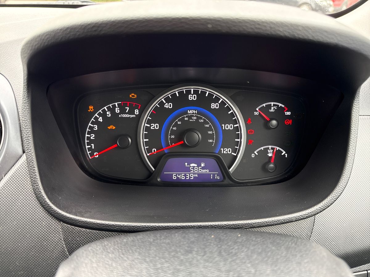 Used Hyundai i10 2019 for sale - 78008998: Photo 14