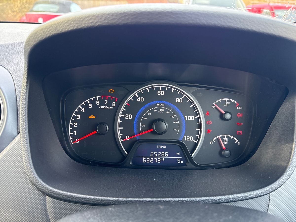 Used Hyundai i10 2017 for sale - 77965077: Photo 14