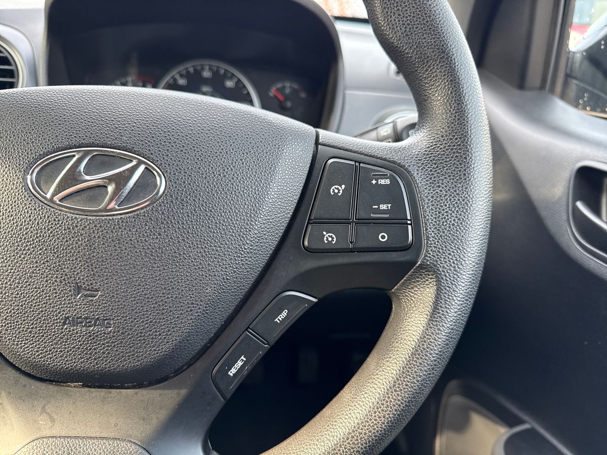 Used Hyundai i10 2017 for sale - 77965077: Photo 17