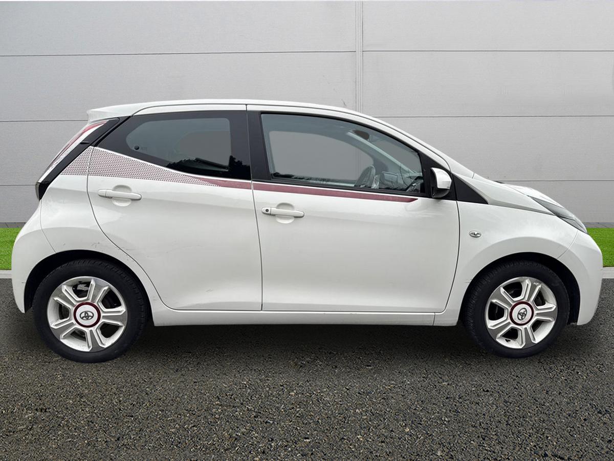 Used Toyota AYGO 2017 for sale - 77786124: Photo 8