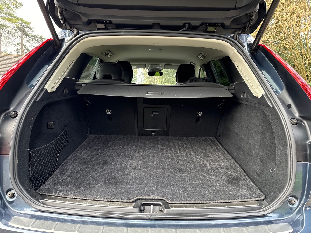 Used Volvo XC60 2022 for sale - 77755738: Photo 12