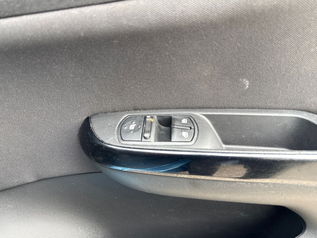 Used Vauxhall Corsa 2017 for sale - 78187007: Photo 20