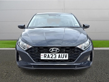 Used Hyundai i20 2023 for sale - 79070908: Photo