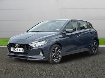 Used Hyundai i20 2023 for sale - 79070908: Photo