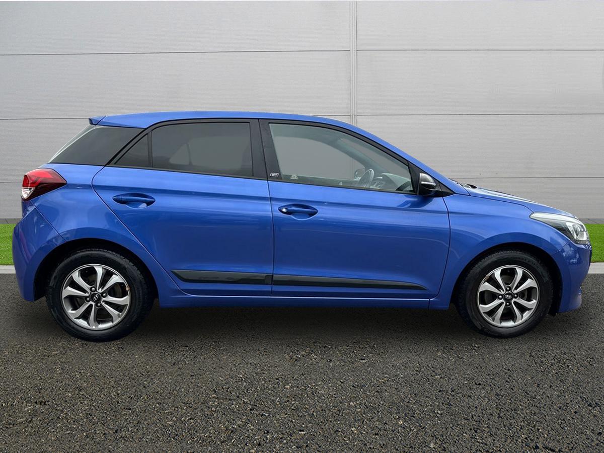 Used Hyundai i20 2018 for sale - 77031390: Photo 8
