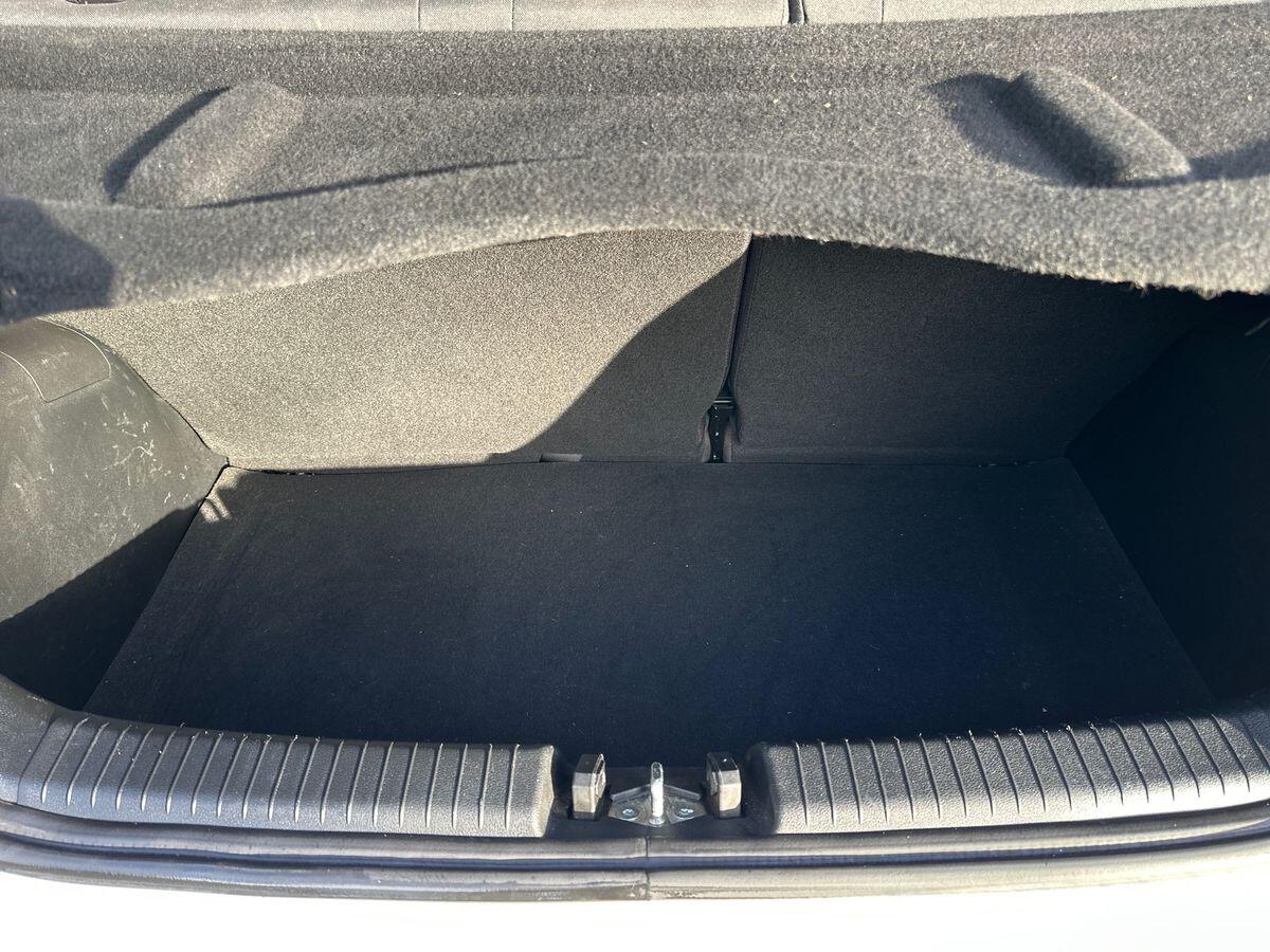 Used Hyundai i10 2023 for sale - 76780845: Photo 12