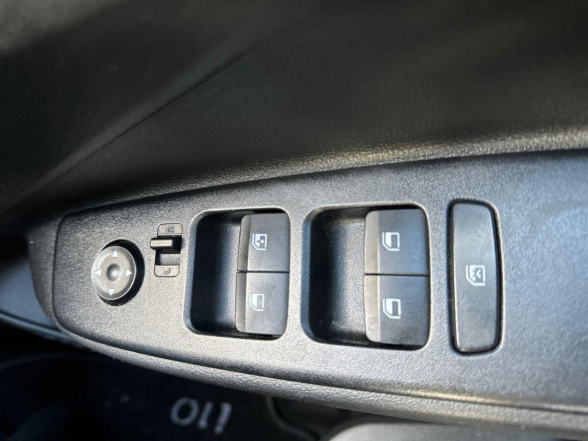 Used Hyundai i10 2023 for sale - 76780845: Photo 20