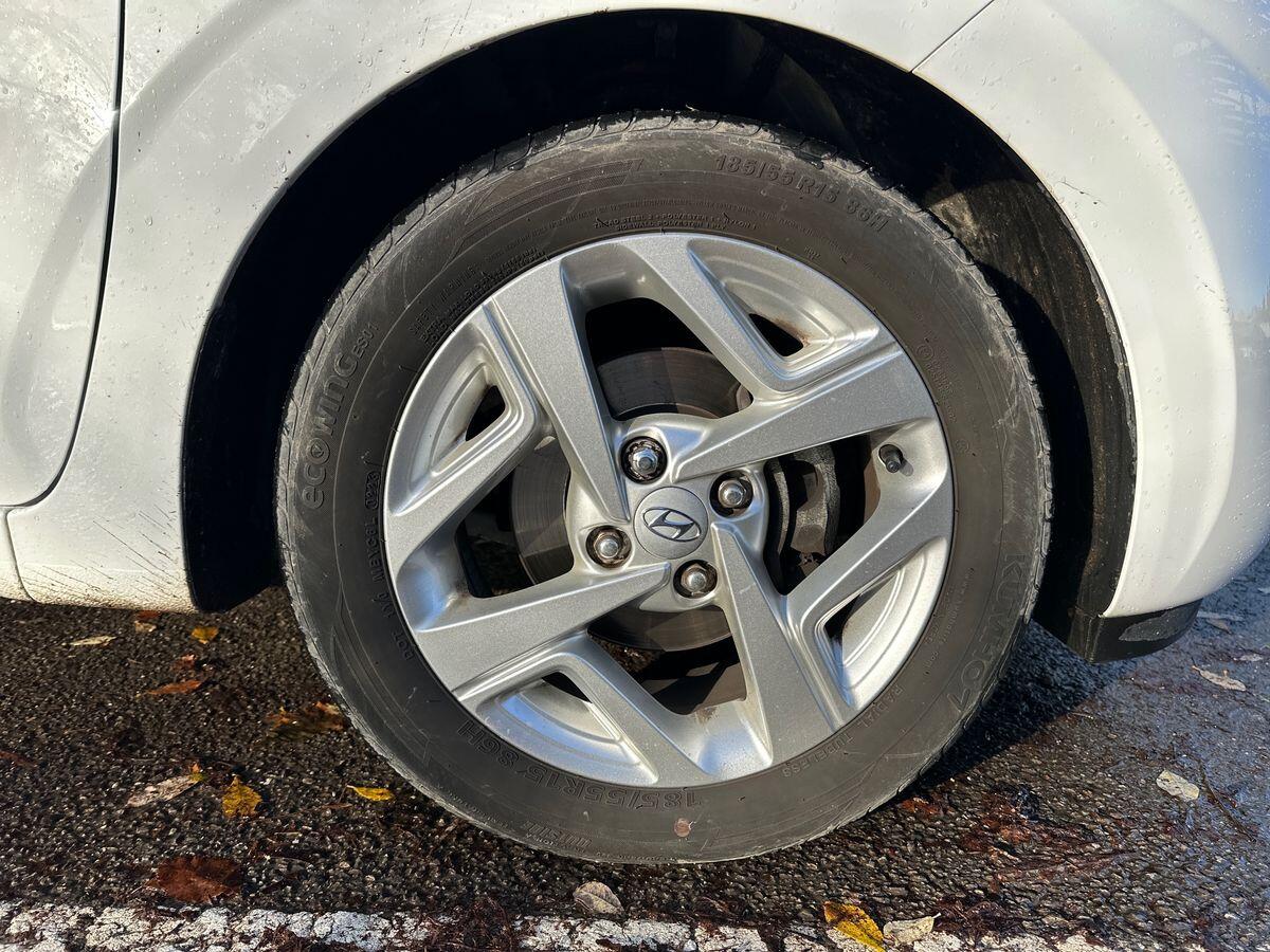 Used Hyundai i10 2023 for sale - 76780845: Photo 9