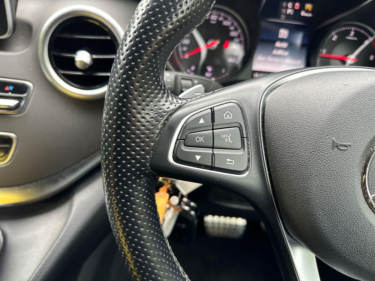 Used Mercedes-Benz V-Class 2018 for sale - 76716949: Photo 16