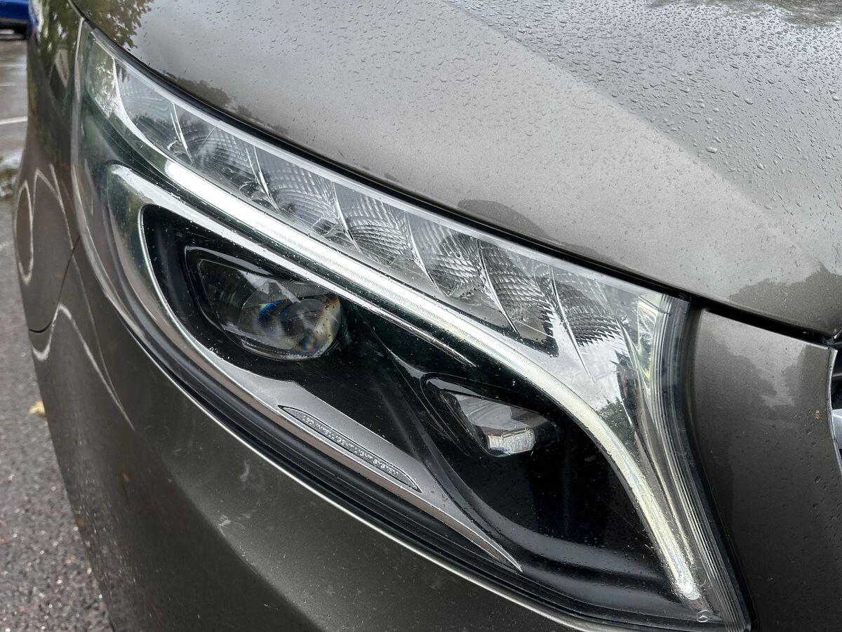 Used Mercedes-Benz V-Class 2018 for sale - 76716949: Photo 21