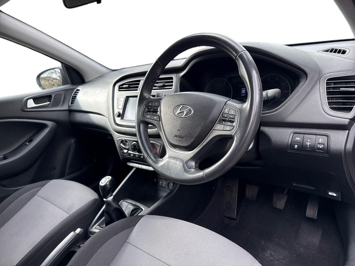 Used Hyundai i20 2019 for sale - 77638193: Photo 15