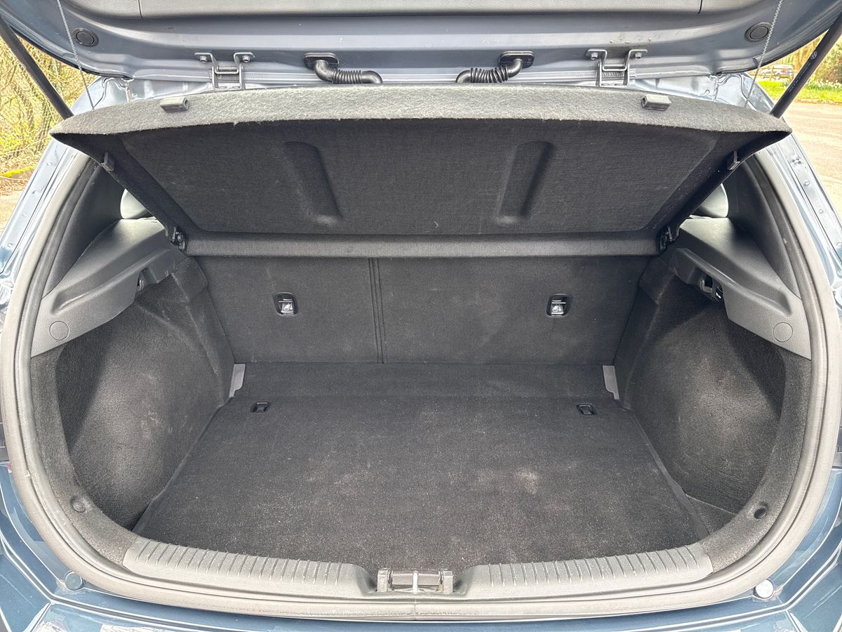 Used Hyundai i30 2023 for sale - 77927408: Photo 12