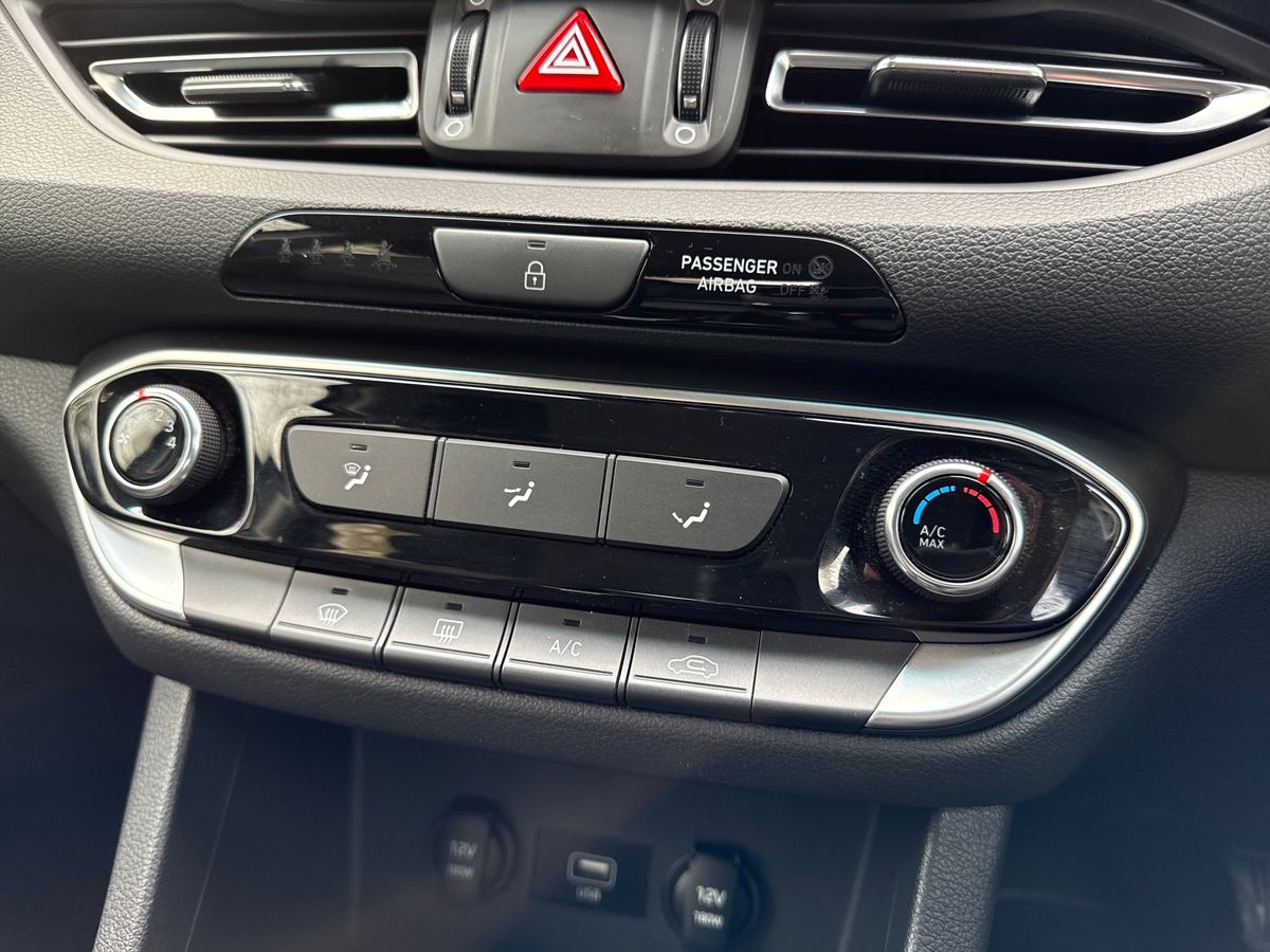 Used Hyundai i30 2023 for sale - 77927408: Photo 18