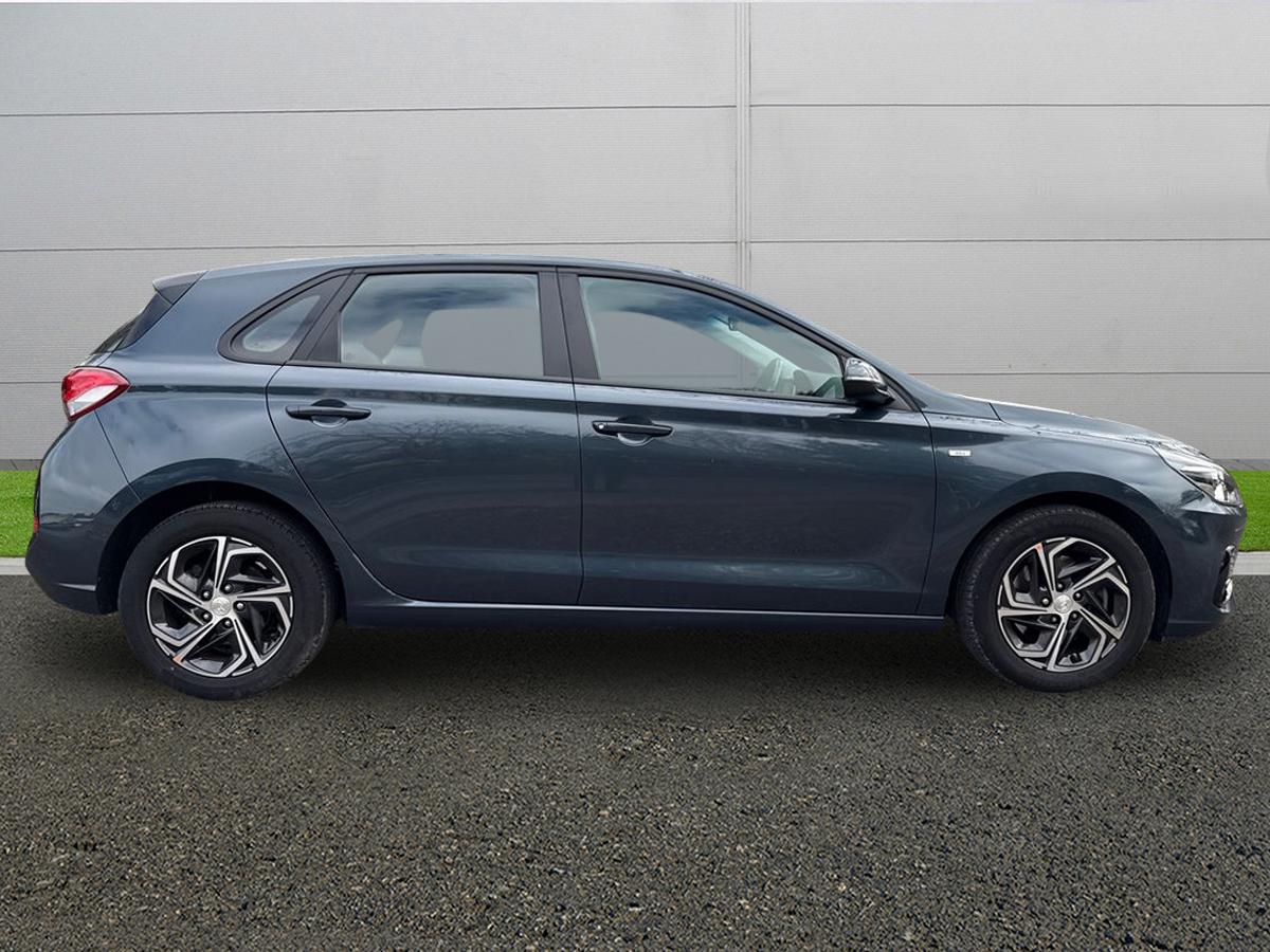 Used Hyundai i30 2023 for sale - 77927408: Photo 8