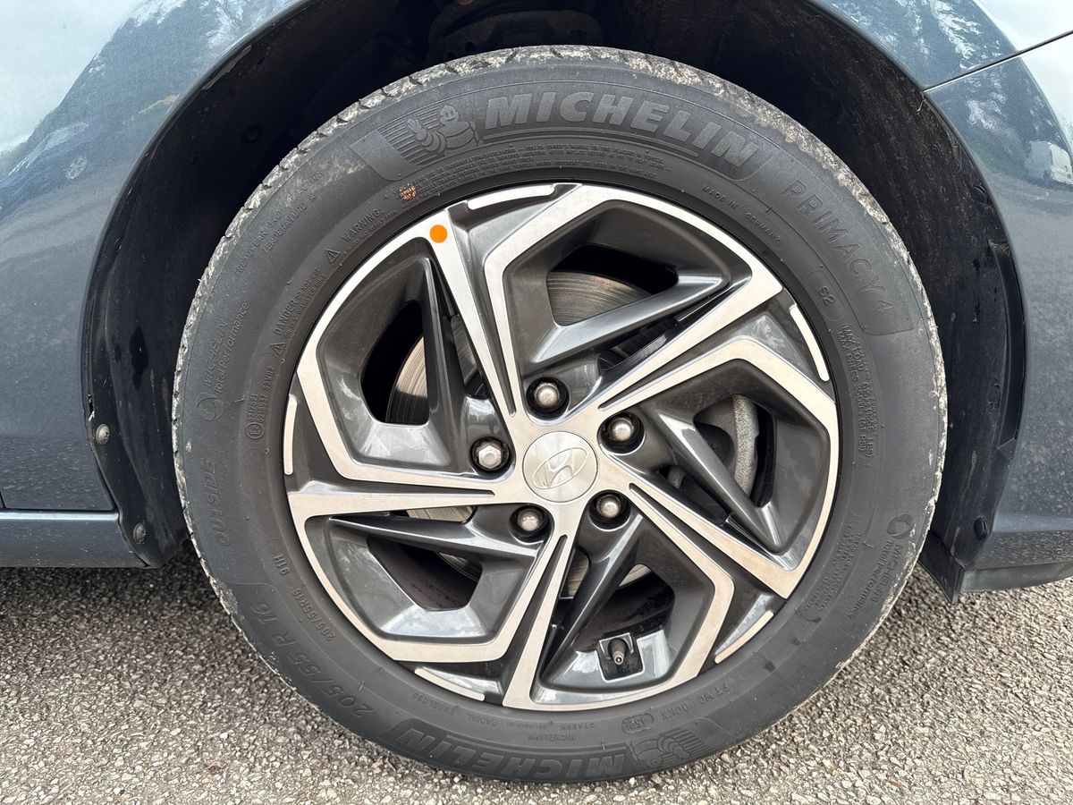 Used Hyundai i30 2023 for sale - 77927408: Photo 9