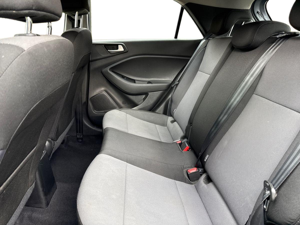 Used Hyundai i20 2019 for sale - 77576352: Photo 11