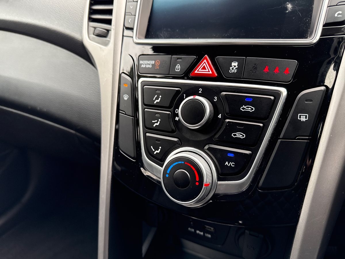 Used Hyundai i30 2016 for sale - 78000152: Photo 18