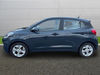 Used Hyundai i10 2022 for sale - 77018392: Photo